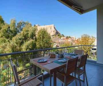 Stunning Acropolis 2 Bedroom Opulence