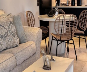 Lagonisi Luxury Apartment 2 By The Sea