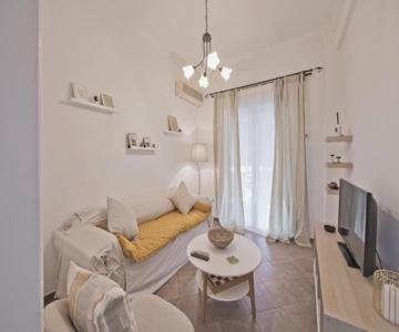Irida Stylish, Cozy, Fully Equipped Apt