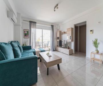 Modern Spacious Apartment Located In Piraeus (b8)