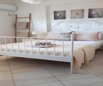 Skyline Vista - Sea View Apartment With Free Parking