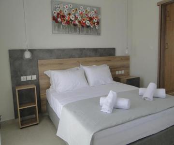 Chrysanthe's Apartments No1