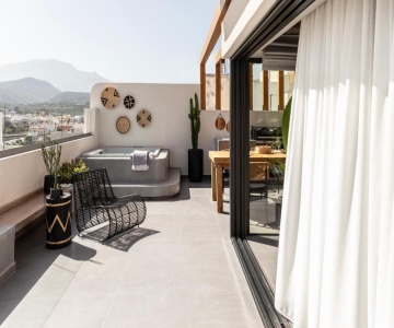 The Sand City Apartment With Outdoor Hot Tub