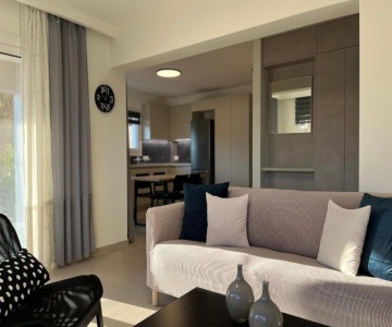 M P A Luxury Apartment Α2