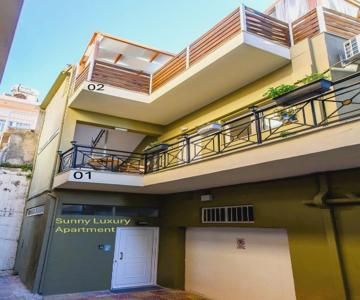 Sunny Luxury Apartment's