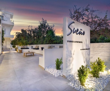 S U E ñ O - Studios And Apartments, With Shared Pool
