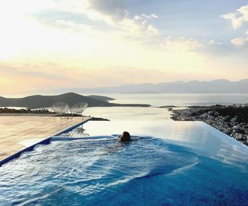 Villa Estée, Luxury Villa With Private Infinity Pool And Jacuzzi