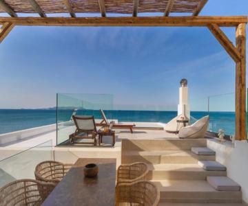 Wave, An Idyllic Seafront Suite