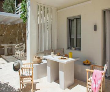 Kynthia Suite - Escape To Seaside Makry Gialos