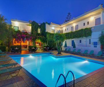 Spacious Apartment In Plakias