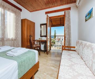 Evelinas House Platanias