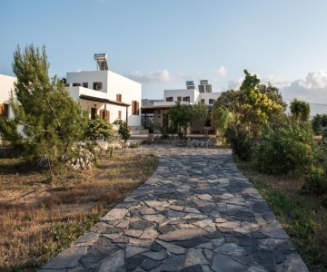 Kouremenos Beach House West