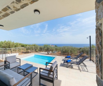 Chryselia Suites- Private Pool