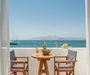 Ocean Whisper Apartment