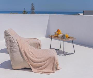 Golden Sunrise Suites