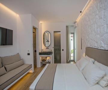 Levantes Luxury Suites I & II