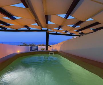Rafael' S Mediteranian Cave Suites