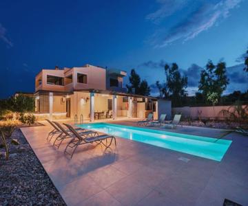 Villa Maribia With Private Pool