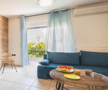 Holiday Nest & Parking