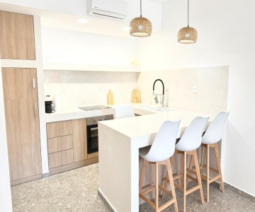 Sakellis Home 1- Steps To Beach & Town