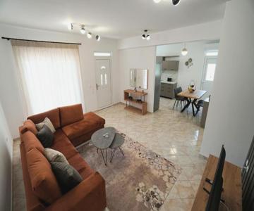 Anna's Apartments