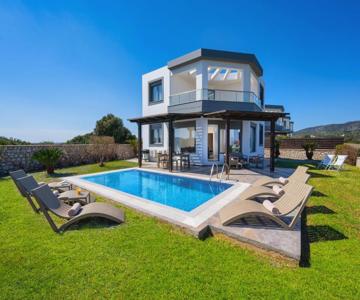 Olga Beachfront Luxury Villas With Private Pool