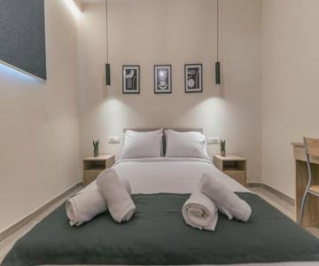 Aurora Apartments Room 1