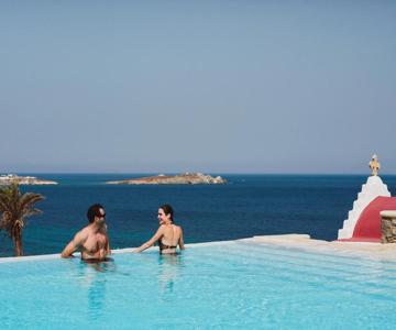 Bill & Coo Suites & Lounge