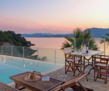 Arte Suites Pefki