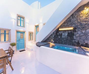 Kalamia Cave House by Vinea
