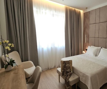 S & E Luxury City Residences