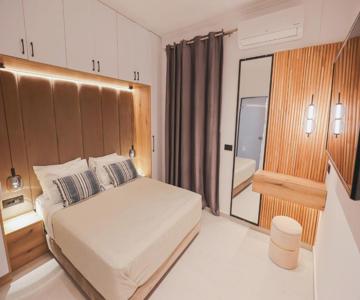 City Compass Luxury Suites