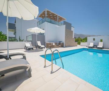 Asteria Pearl Villa 2 With Rooftop Jacuzzi