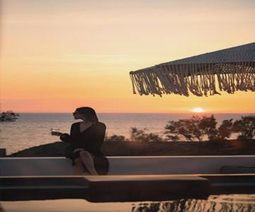 Swell Suites, Santorini