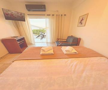 Port Breeze Apartment