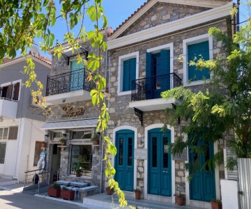 Cozy Apartment In Preservable Building