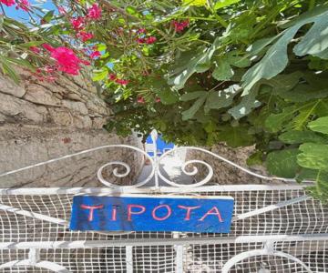 Tipota - Charming House
