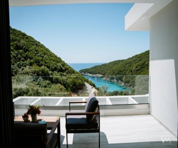 Myrtia Luxury Suites