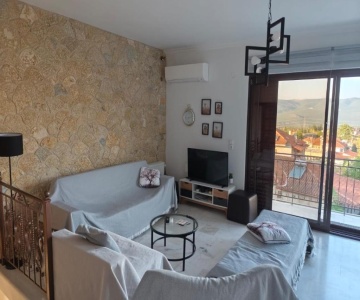 Avgerinos Ηome Breakfast Basket Complimentary