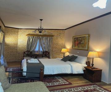 Elia Guesthouses