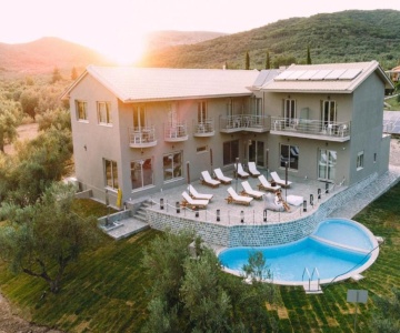 Socrates Organic Village Agrilia