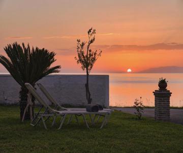 Vrachos Holiday Home