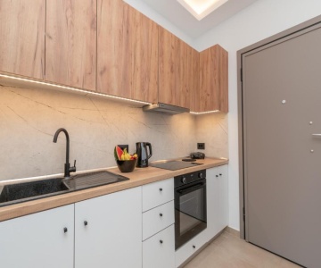 Zante Center Suite A