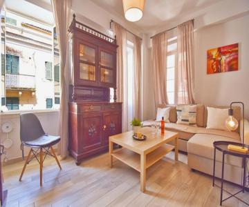 Mitropolis Old Town Apartment