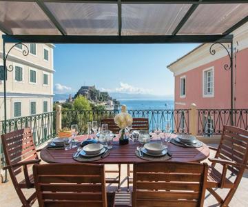 Arieni Sea View House