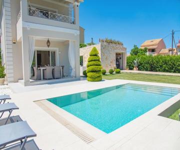 Luxury Seaside Villa Darl