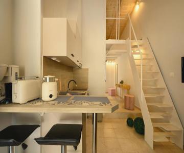 Pitouni Mezzanines