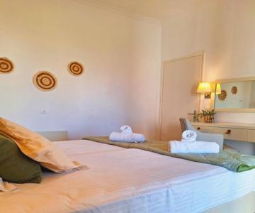 Ever Green Beach Apartments