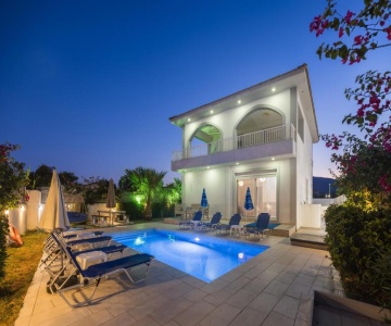 Dennis And Tanya Villas