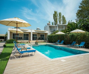 Nancy's Budget Villa With Pool & Jacuzzi By elite